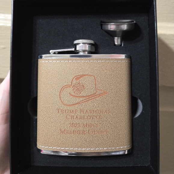 Trump National Charlotte 2022 Men's Member-Guest Stainless Steel 6oz Flask NIB - Picture 1 of 6